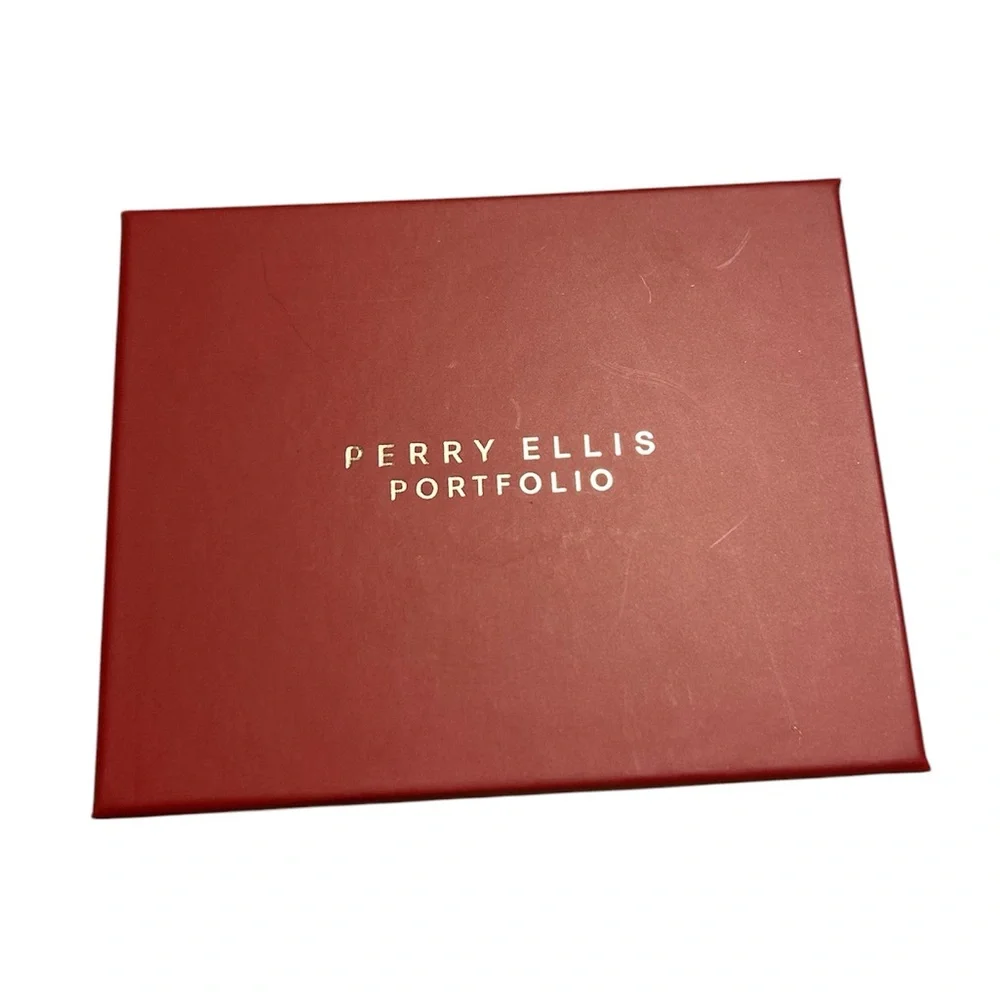 Perry Ellis Portfolio Brown Leather Sunshine Passcase Wallet